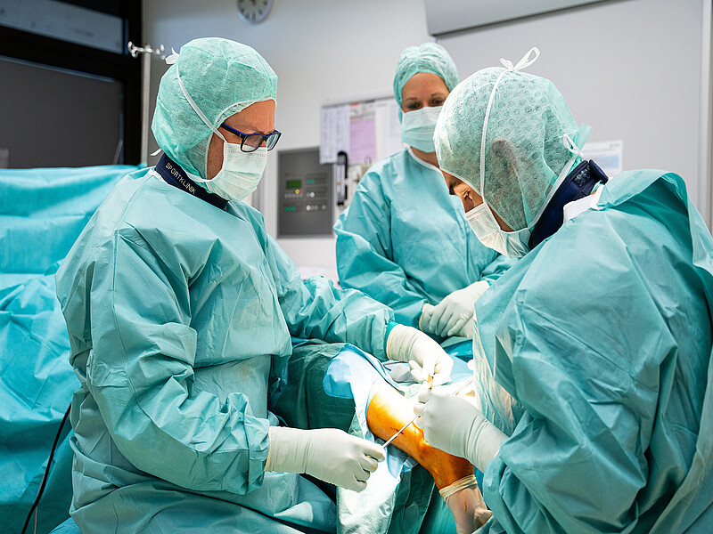 Operation eines Achillessehnenriss 